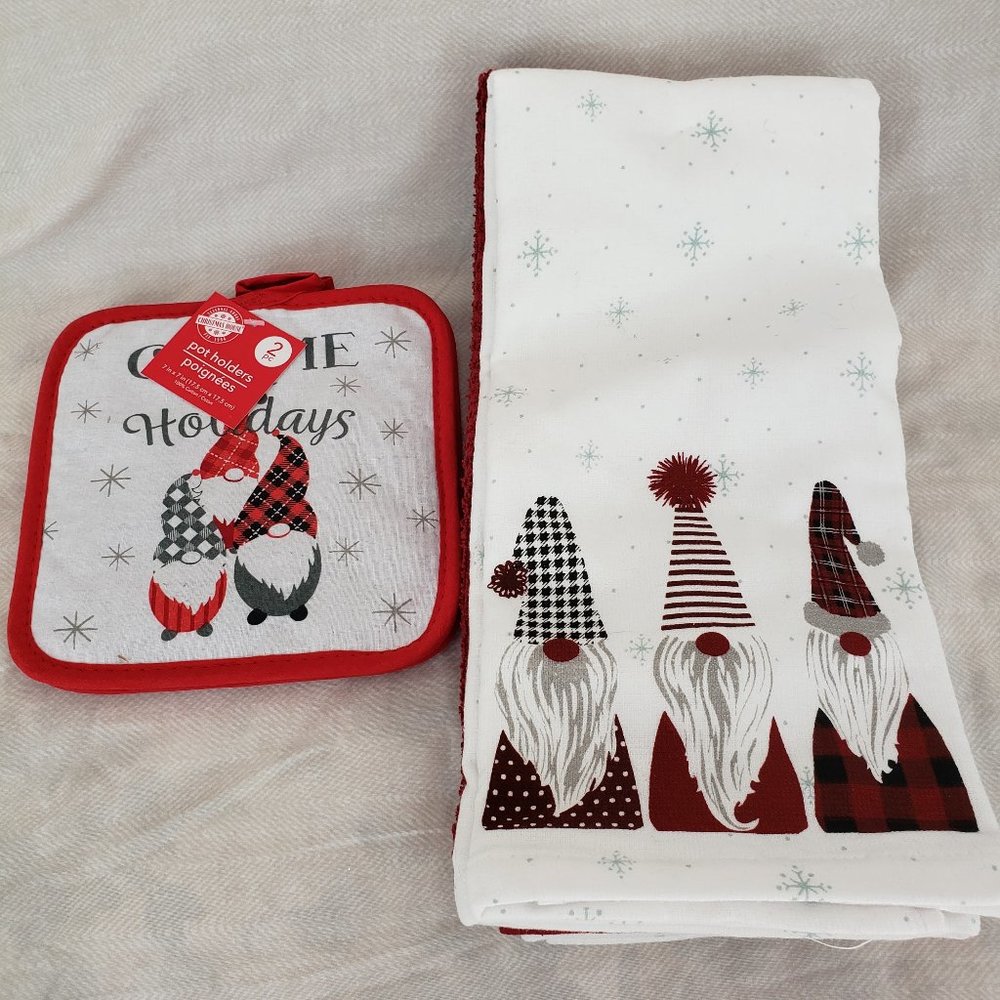 Gnome Holiday Kitchen Towels and Potholder set with Bonus Gift. NWT